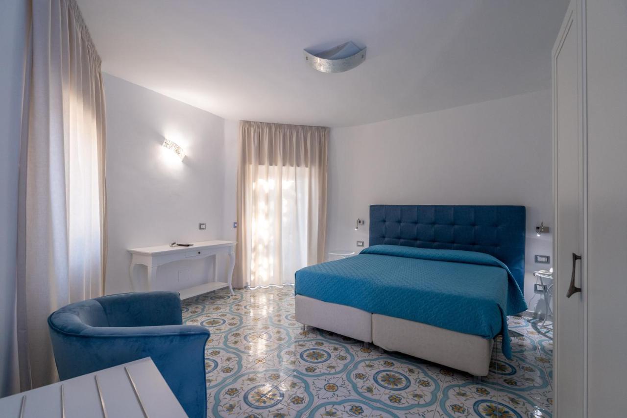 Park Hotel Villa Maria San Menaio Dış mekan fotoğraf