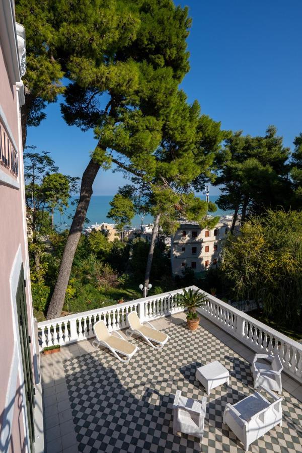 Park Hotel Villa Maria San Menaio Dış mekan fotoğraf