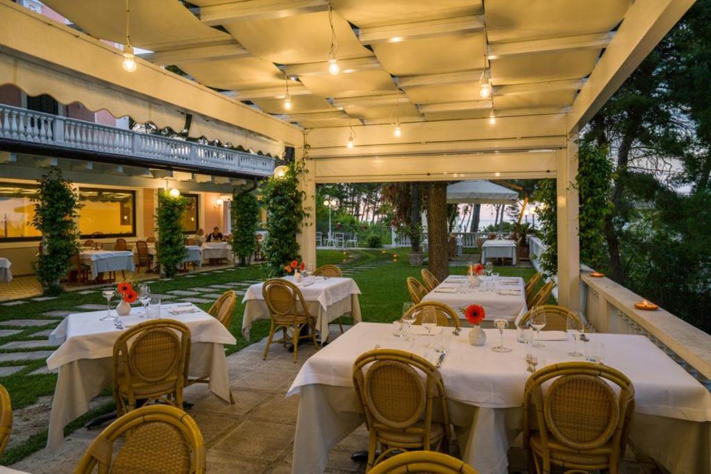Park Hotel Villa Maria San Menaio Dış mekan fotoğraf