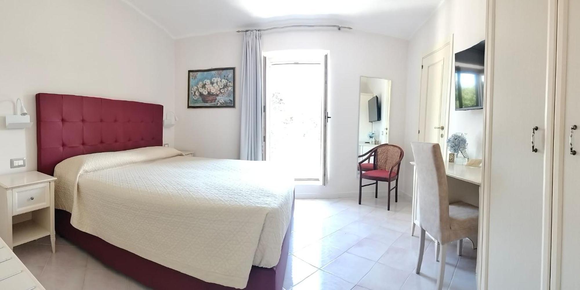 Park Hotel Villa Maria San Menaio Dış mekan fotoğraf