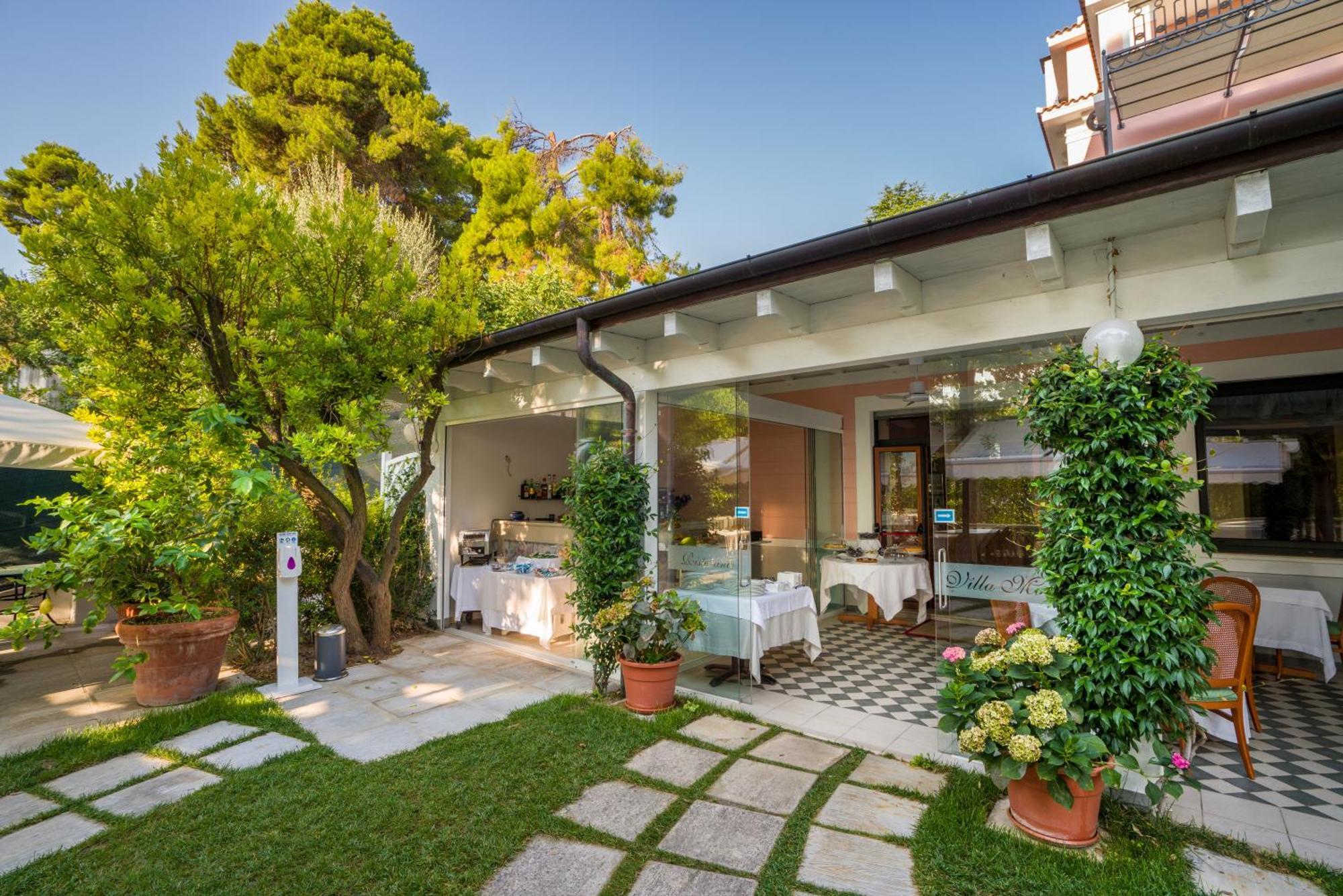 Park Hotel Villa Maria San Menaio Dış mekan fotoğraf